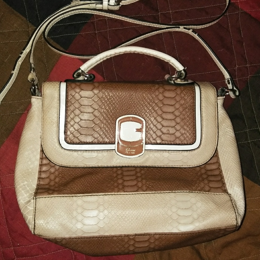 Guess handbag/Shoulder Bag